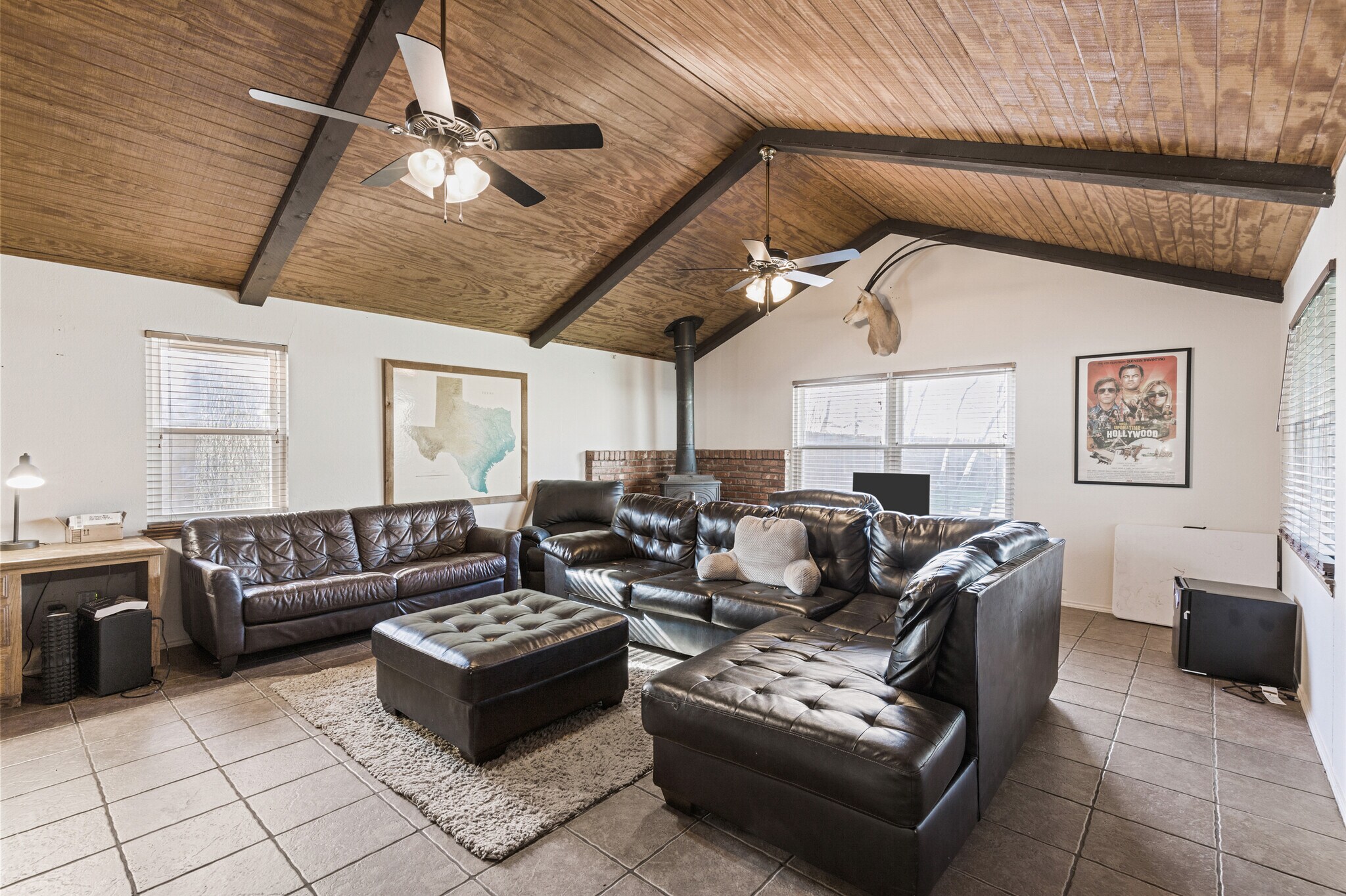 Building Photo - 3504 Corto Ave