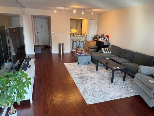 Building Photo - 551 Observer Hwy