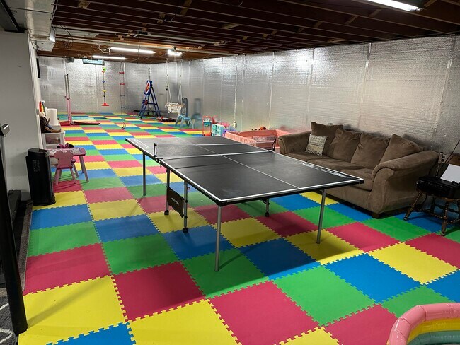 Building Photo - 5017 Saffron Dr