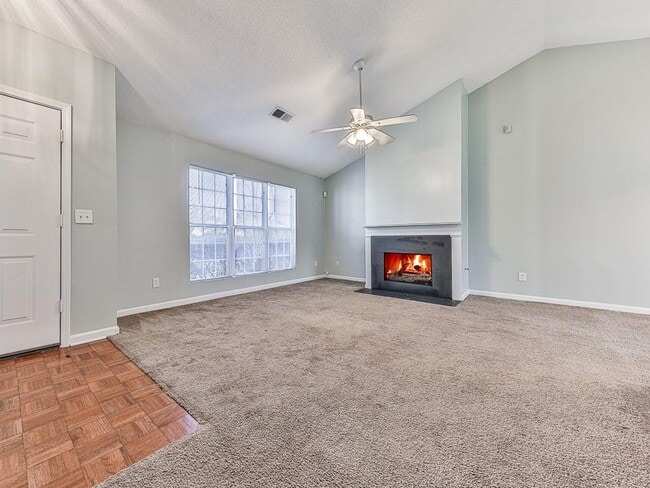 Building Photo - 4375 Yellow Rose Dr