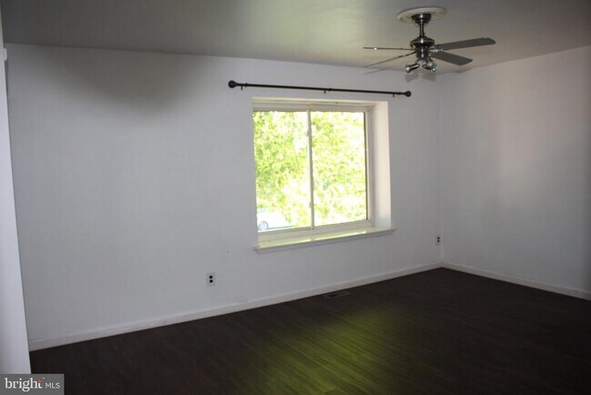 Building Photo - 34 Heron Pl