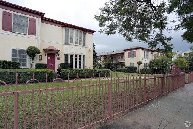 Building Photo - 1100 S Westmoreland Ave