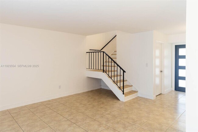 Building Photo - 7028 SW 106th Pl