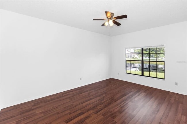 Building Photo - 5831 Plumtree Ct
