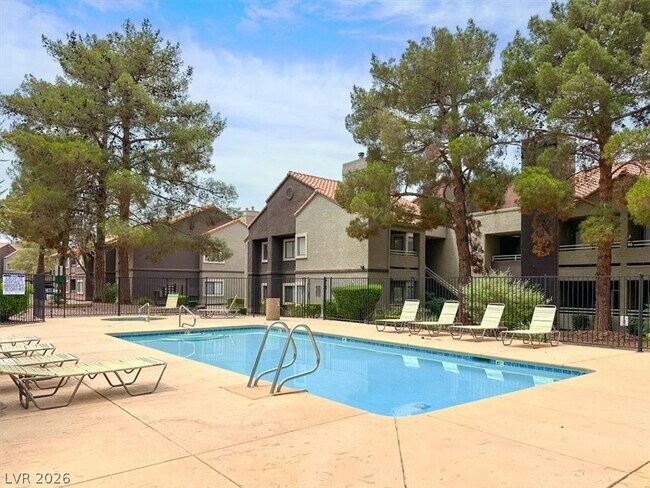 Building Photo - 5042 S Rainbow Blvd