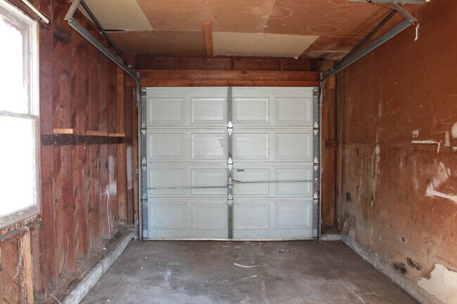 Building Photo - 426 E Northrup Dr