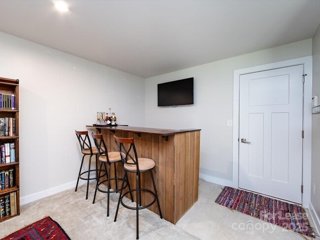Building Photo - 1839 Shumard Ln