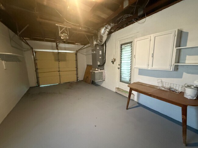 Building Photo - Tyrone single family home 2/1
