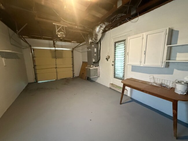 Building Photo - Tyrone single family home 2/1
