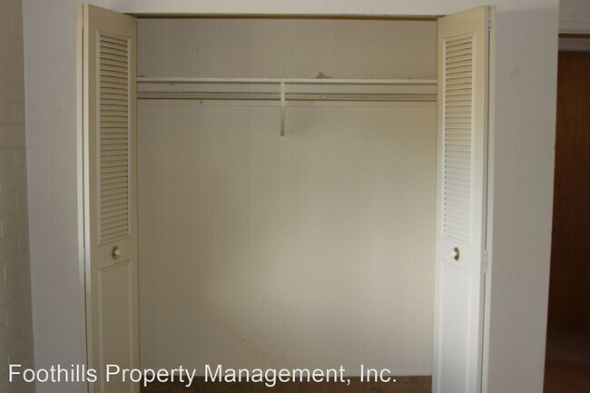 Building Photo - 1 br, 1 bath House - 390 Cedar St #18