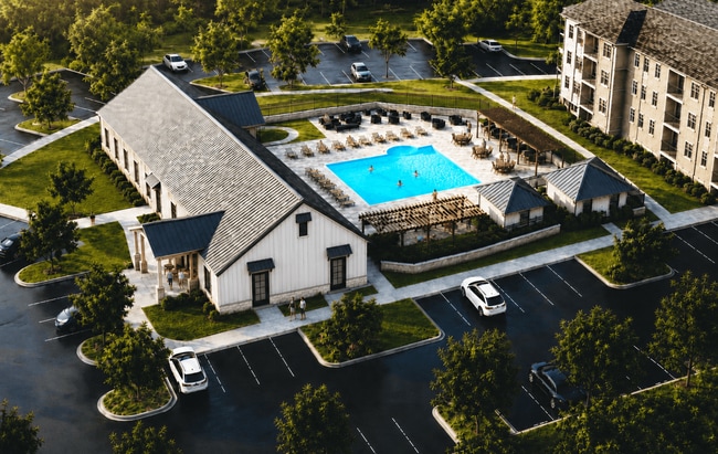 Building Photo - 5th Oak