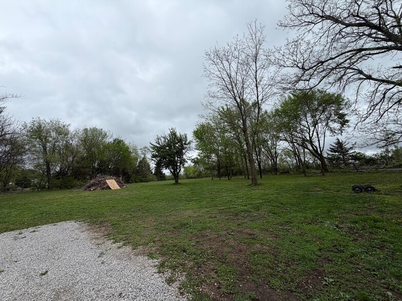 1 acre field - 18619 S State Route D