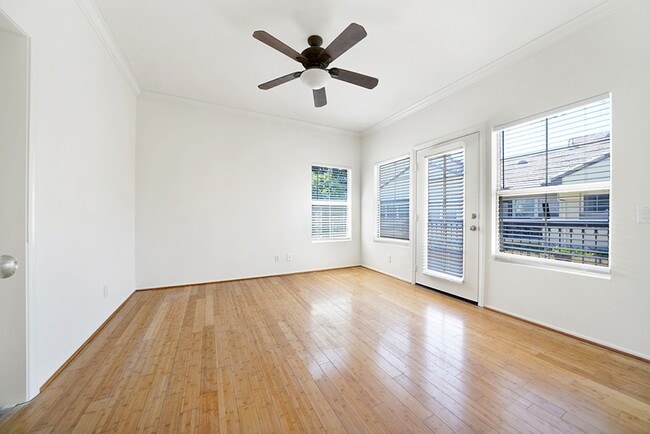 Building Photo - Newport Coast gated community, available now