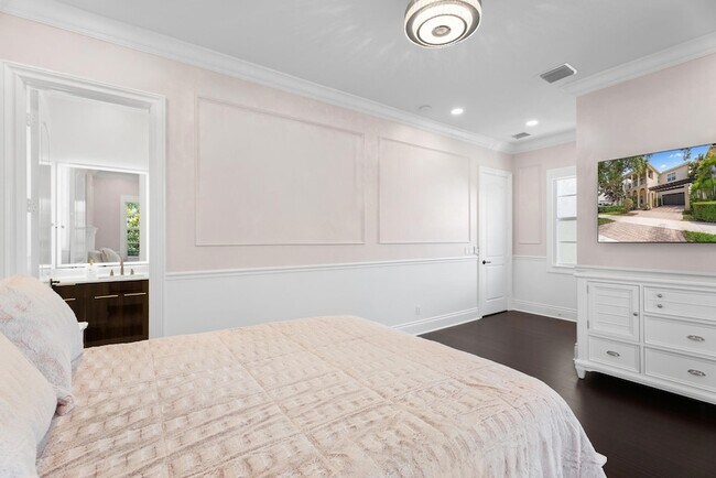Building Photo - 112 Tulip Tree Ct