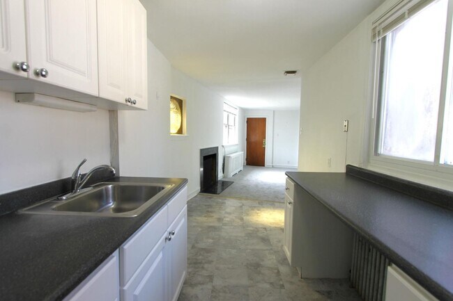 Building Photo - 6711 S Pleasant Pl