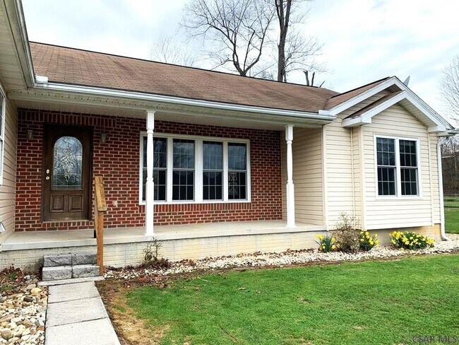 Building Photo - 133 Anderson Ln