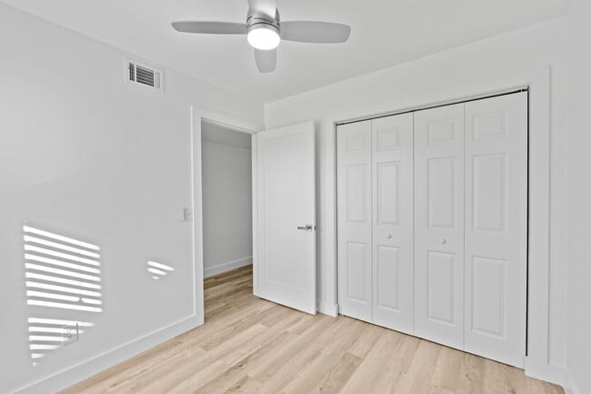 Building Photo - 271 Cypress Point Dr