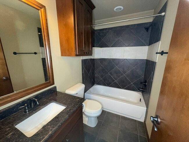 Building Photo - 18209 Bridlington Dr