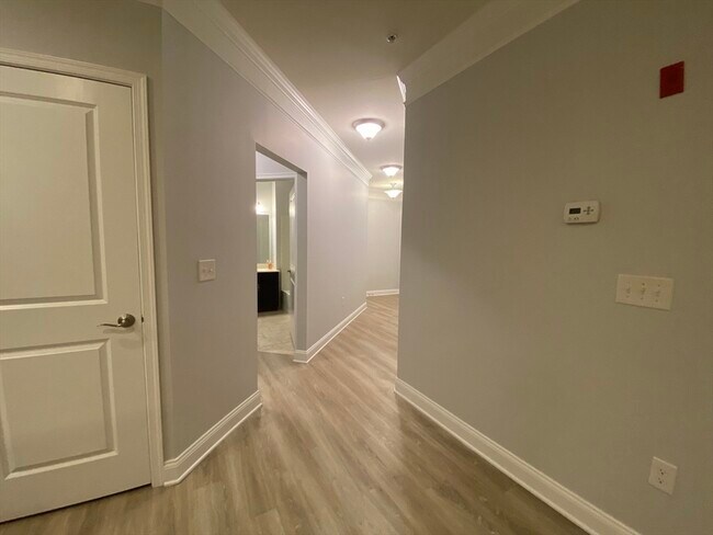 Building Photo - 107 Corning Fairbanks Way