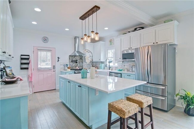 Building Photo - 4060 Merritt Dr