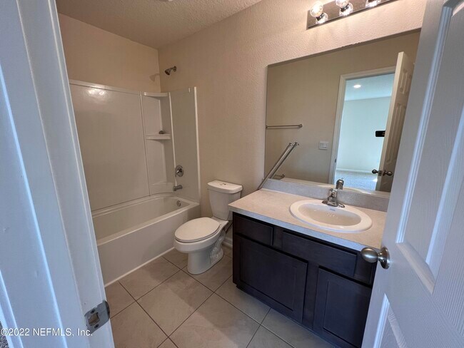 Building Photo - 12781 Veterans Ct