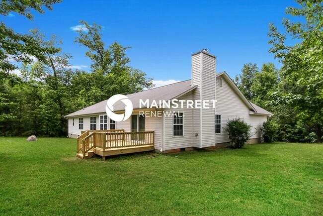 Building Photo - 4 Bedroom Pet-Friendly Home in Browns Summit, NC with Main Street Renewal