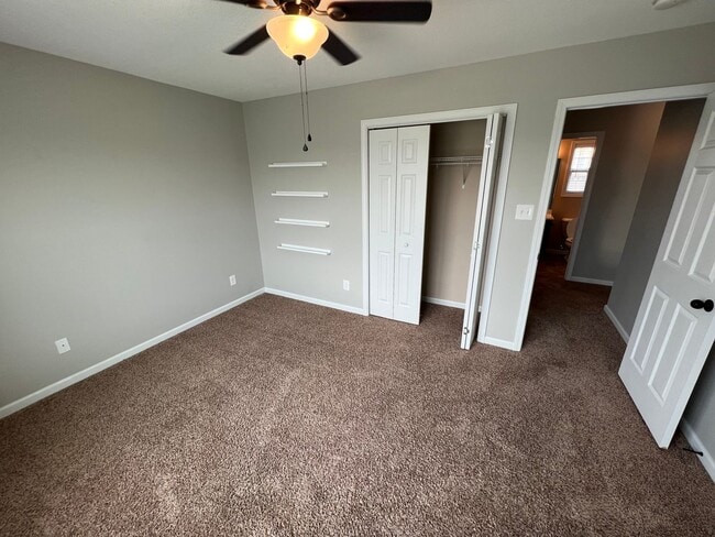 Building Photo - Powell 37849 - 3 bedroom, 2.5 bath home - Contact Tanner Fee 865-850-5103