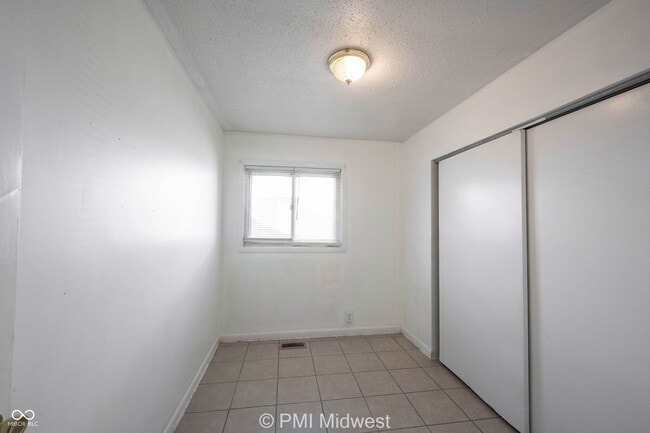 Building Photo - 8124 E 37th St