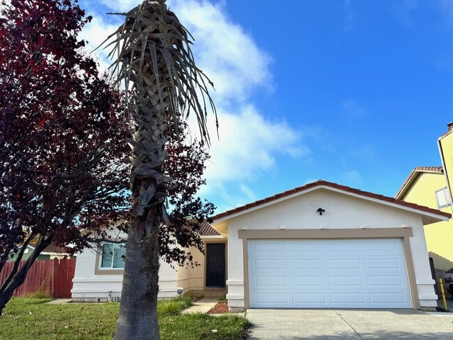 Building Photo - 900 Severus Dr