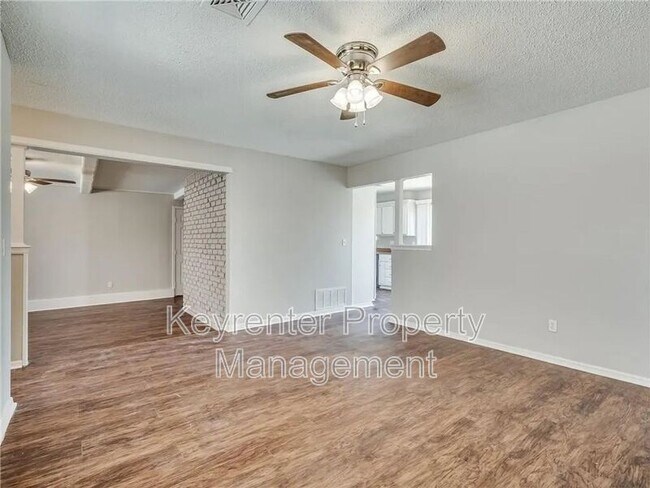 Building Photo - 4773 Spiva Dr