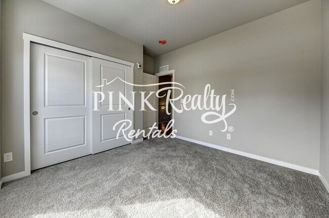 Building Photo - 1407 Grand Overlook St