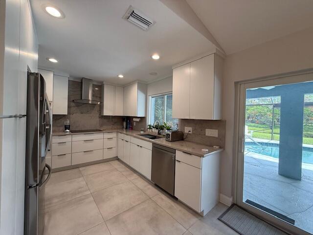 Building Photo - 847 Foresteria Ave