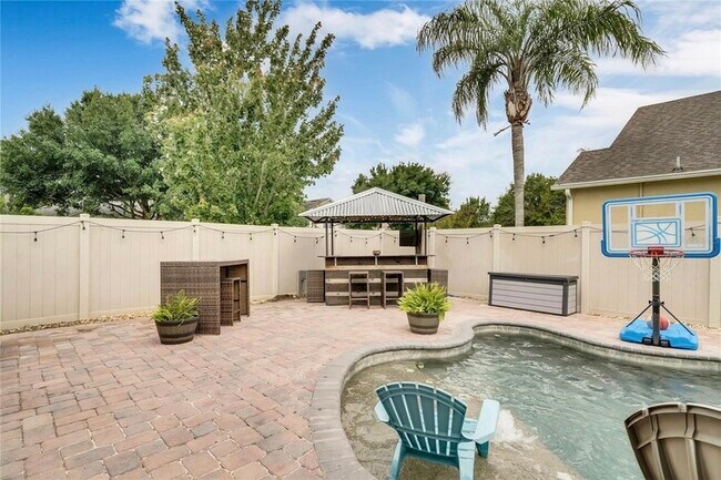 Building Photo - 318 Clydesdale Cir