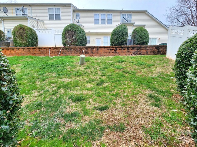 Building Photo - 8223 Chaceview Ct