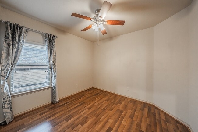 Building Photo - 12713 Diamond Peak Dr