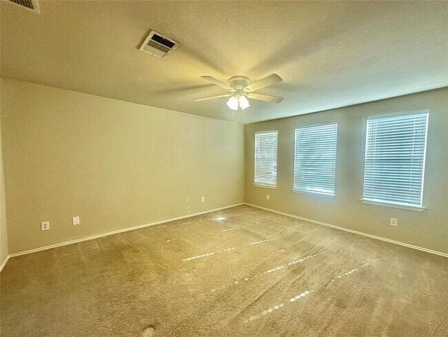 Building Photo - 2624 Haselwood Ln