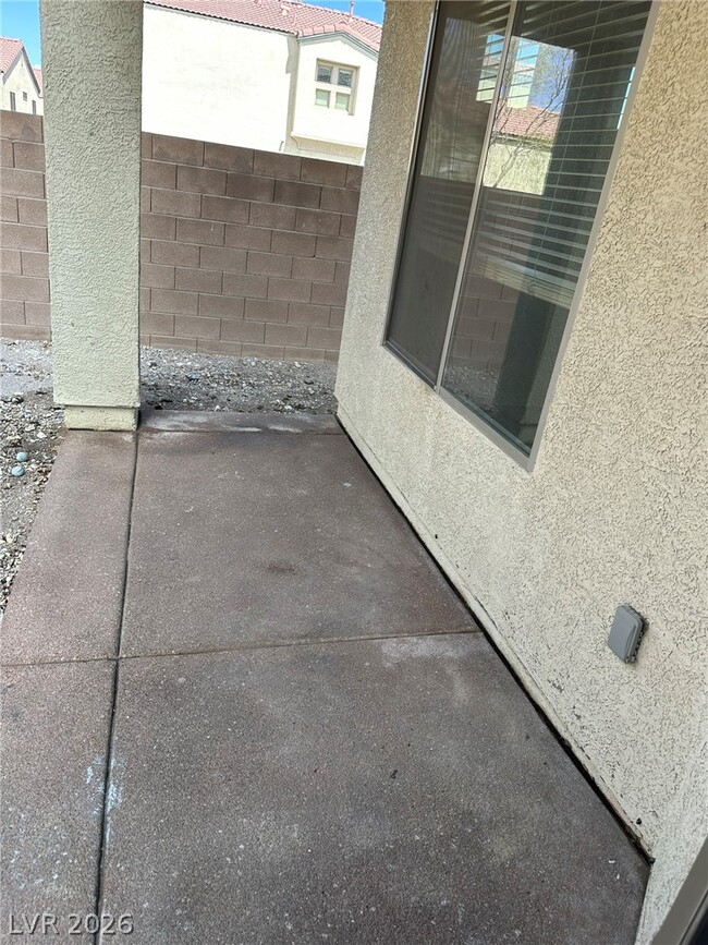 Building Photo - 10060 Bonterra Ave