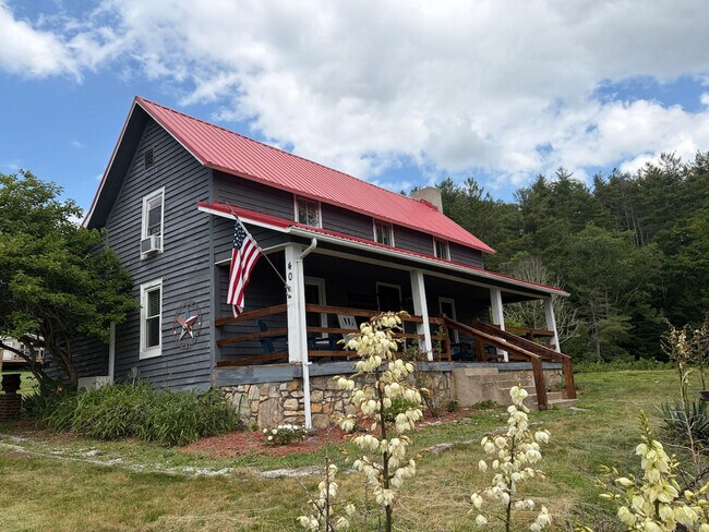 Building Photo - 40 Painter Rd