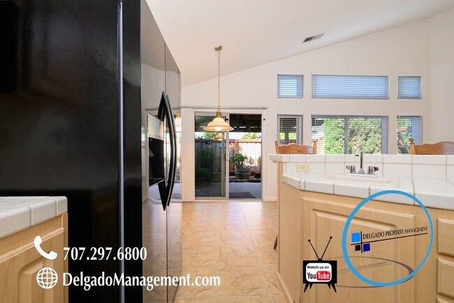 Building Photo - Benicia Hills 3 Bedroom Home