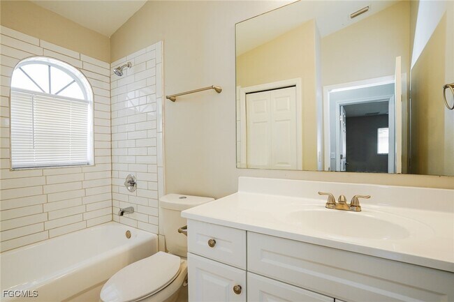 Building Photo - 1206 SW 10th Terrace