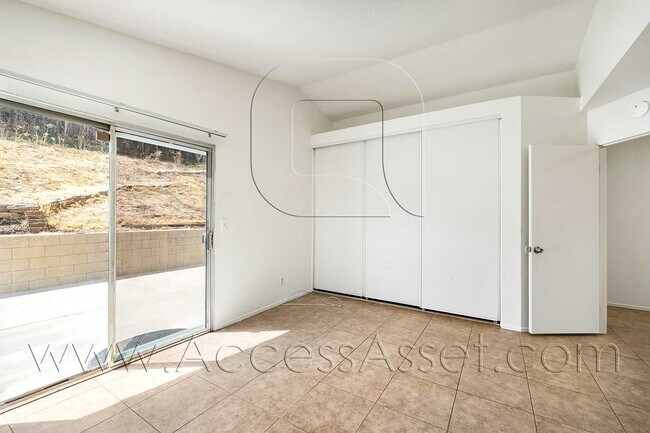 Building Photo - 15731 Laguna Ave