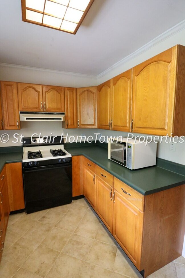 Building Photo - Cozy Home in Odenville