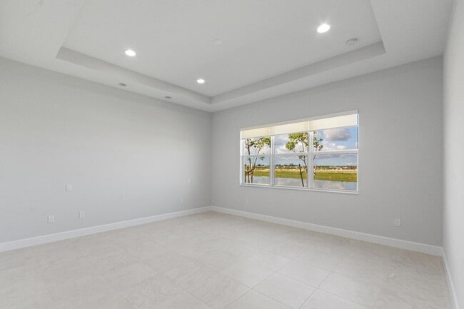 Building Photo - 5579 Liberty Ln