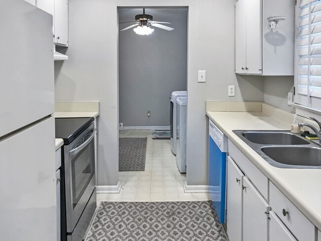 Building Photo - Updated 3 bedroom 1 bath rancher