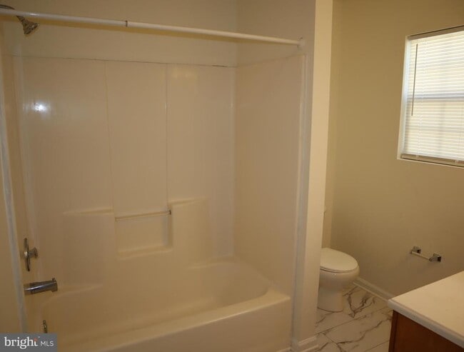 Building Photo - 412 Jefferson St