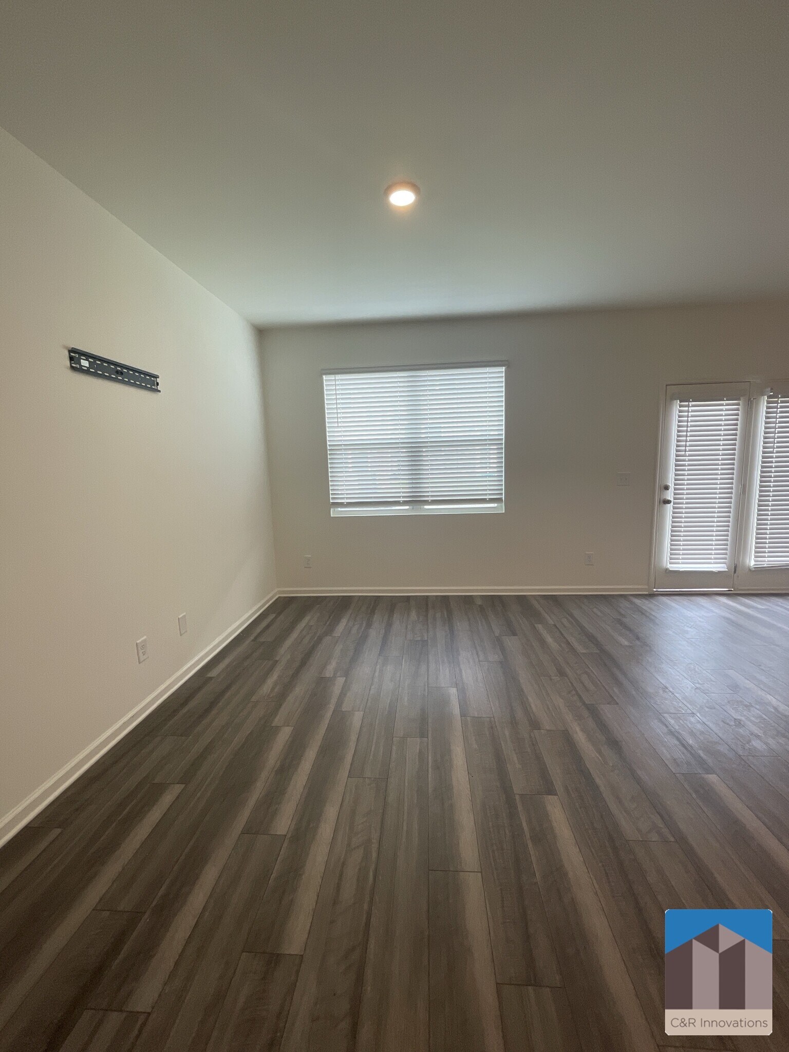 Building Photo - 3529 Condor Ct SW