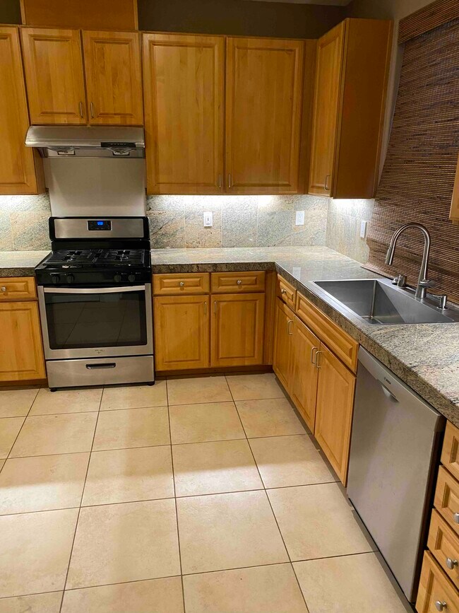 Building Photo - 5038 Russo Dr
