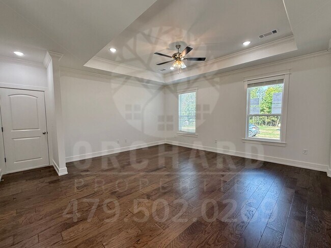 Building Photo - Bella Vista Single-Family Home- 3 Bed/ 2 B...