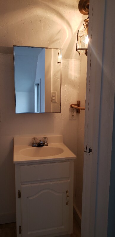 Building Photo - 26481 Crystal Rd