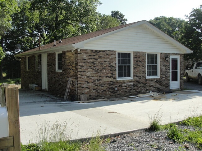 Building Photo - 2 Greer Ct